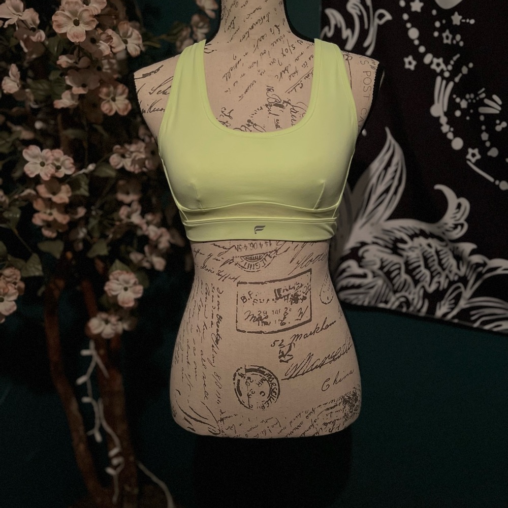 Sports bra